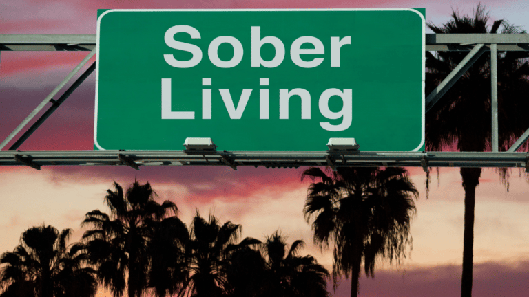 Read more about the article 4 Tips to Go Sober in October